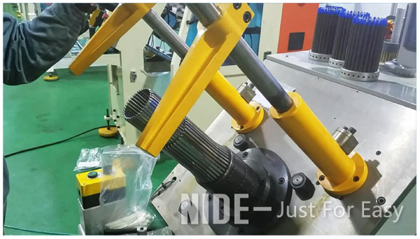 stator coil inserting machine