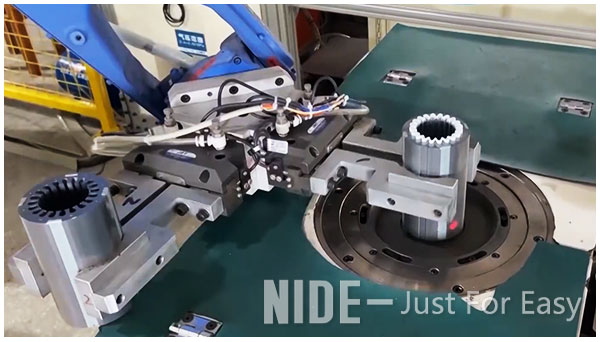 Tubular-motor-stator-insulation-paper-inserting-machine.jpg