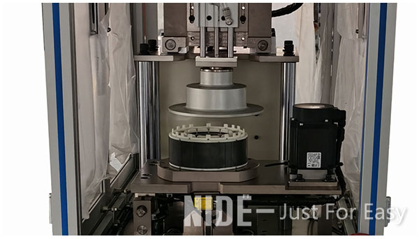 insulation paper inserting machine.jpg