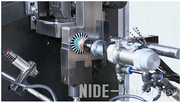Autoamtic Armature insulation paper inserting machine.jpg