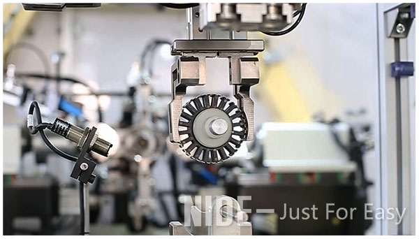 automatic-armature-flyer-winding-machine-motor-coil-winding-machine-93.jpg
