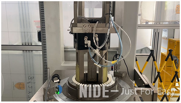 hairpin stator paper inserting machine.jpg
