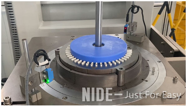 O-slot stator paper inserting machine.jpg